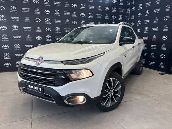 FIAT TORO 2.0 16V TURBO DIESEL VOLCANO 4WD AT9 FIAT TORO 2.0 16V TURBO DIESEL VOLCANO 4WD AT9
